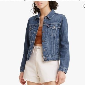 ✅SOLD ✅Denim jacket Levi’s size small